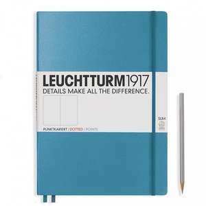 Agendă nedatată Leuchtturm Master Slim (A4+): Albastru nordic, 121 pagini punctate