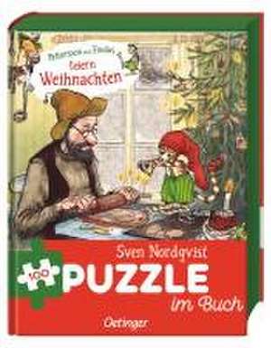 Pettersson und Findus feiern Weihnachten. Puzzle im Buch. 100 Teile de Sven Nordqvist