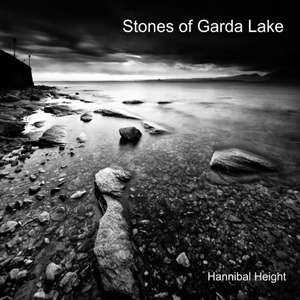 Stones of Garda lake de Hannibal Height