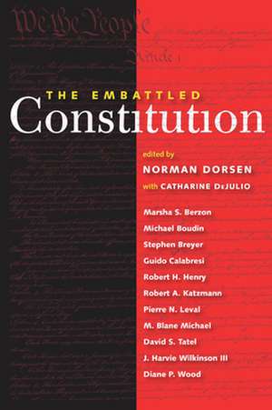 The Embattled Constitution de Norman Dorsen