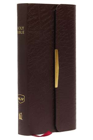 NKJV, Checkbook Bible, Compact, Bonded Leather, Burgundy, Wallet Style, Red Letter: Holy Bible, New King James Version de Thomas Nelson