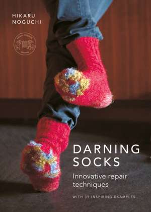 Darning Socks de Hikaru Noguchi