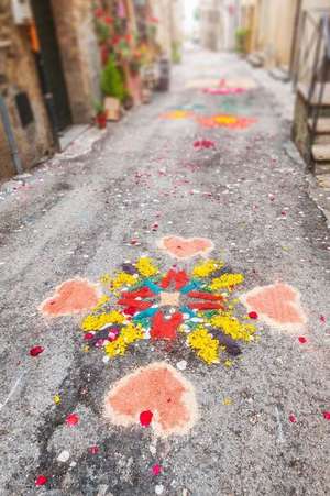 Colorful Flowers and Hearts Painted on the Street Journal de Press, Benton