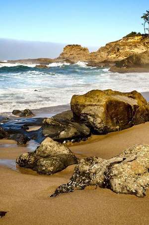 Rocks and Waves on Lighthouse Beach Oregon USA Journal de Cs Creations