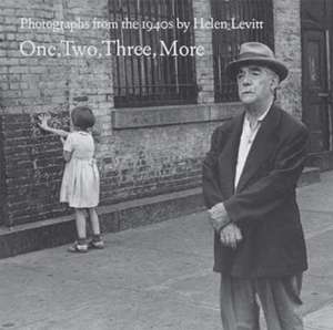 One, Two, Three, More de Helen Levitt