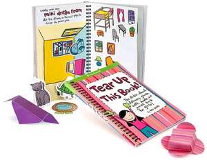 Tear Up This Book!: The Sticker, Stencil, Stationery, Games, Crafts, Doodle, and Journal Book for Girls! de Keri Smith