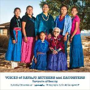 Voices of Navajo Mothers and Daughters de Kathy Eckles Hooker