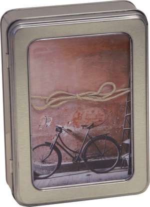 Bike Days Notecards in Tin de Ryland Peters & Small