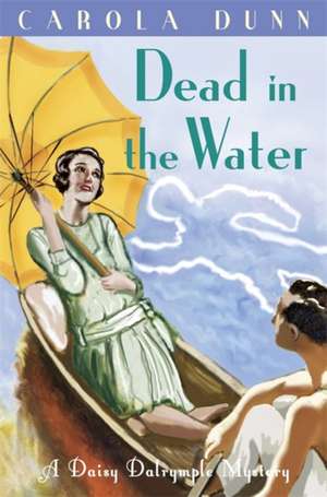 Dead in the Water de Carola Dunn