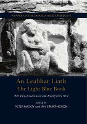 The Light Blue Book de Iain MacPherson