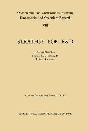 Strategy for R&D: Studies in the Microeconomics of Development de T. Marschak