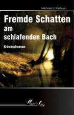 Fremde Schatten am schlafenden Bach