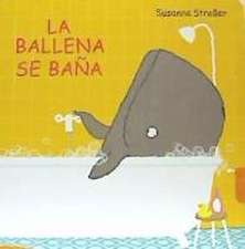 La ballena se baña